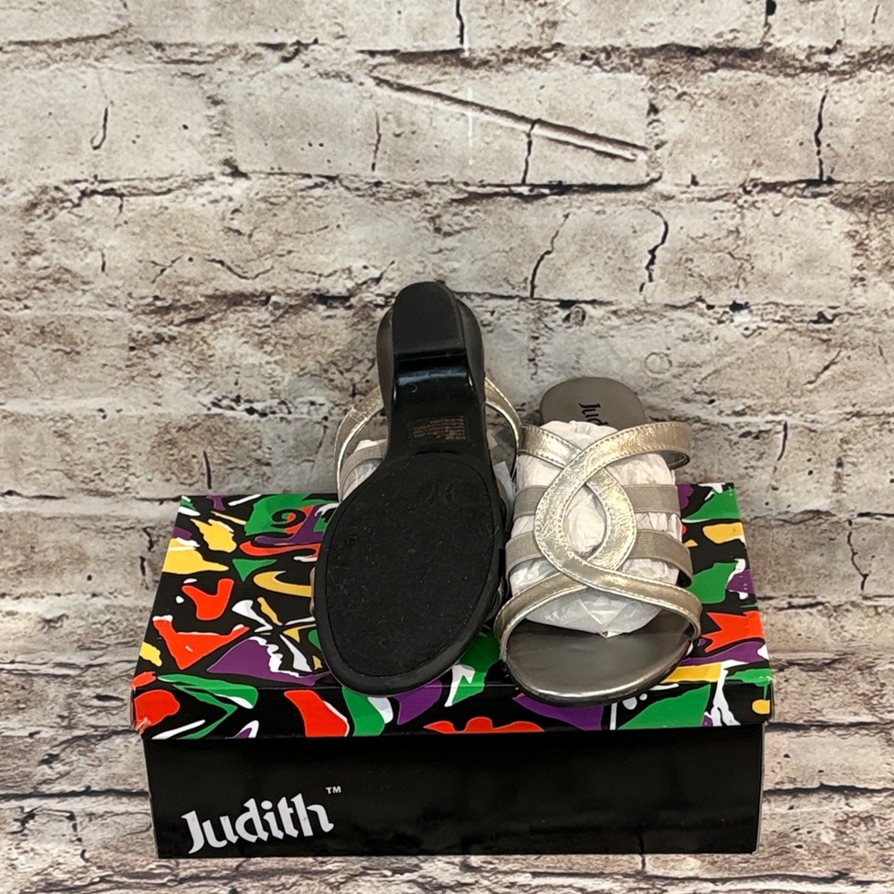 Judith J-Randall Pewter Patent/Gore Sandal - Picture 4 of 14